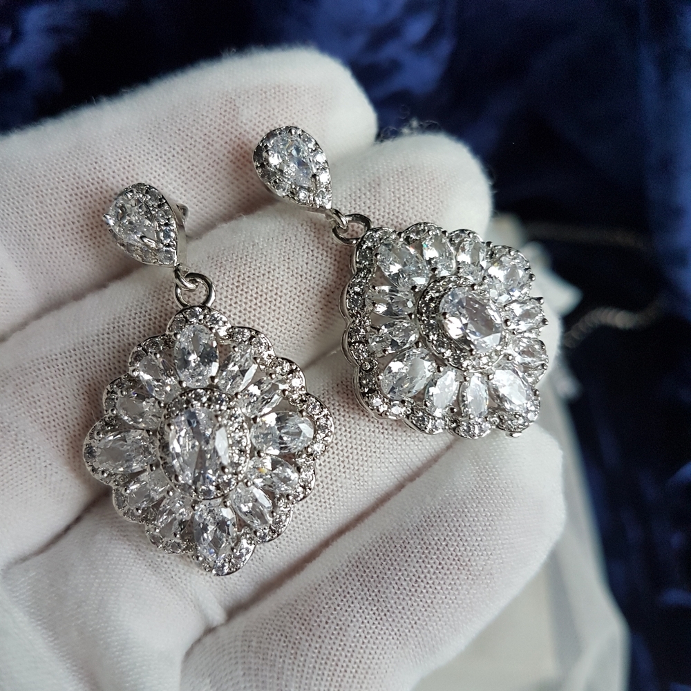 Swarovski Elements 925 Sterling Silver Flower Halo Statement Earrings NEW - Picture 8 of 16